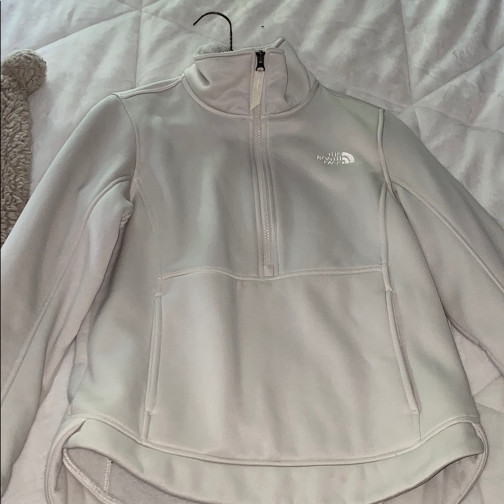 North face women’s quarter zip.
